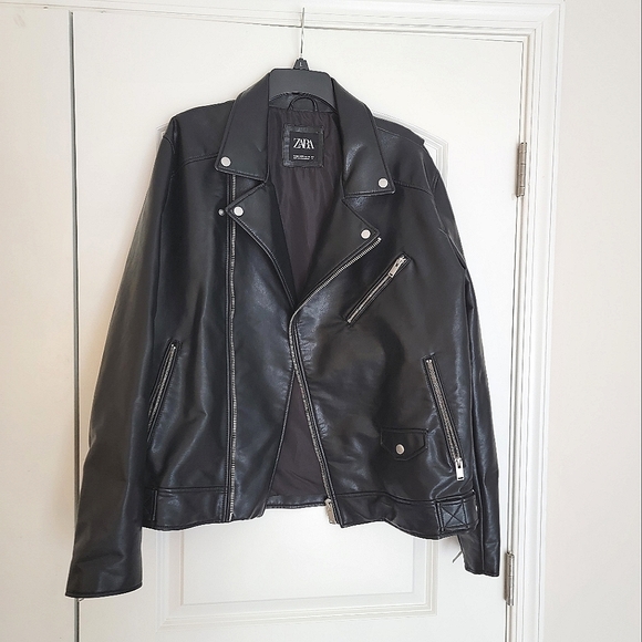 Zara Jackets & Blazers - 🖤 Zara Moto Biker Jacket Black Faux Leather Zipper &Buckle Detailing Motorcycle